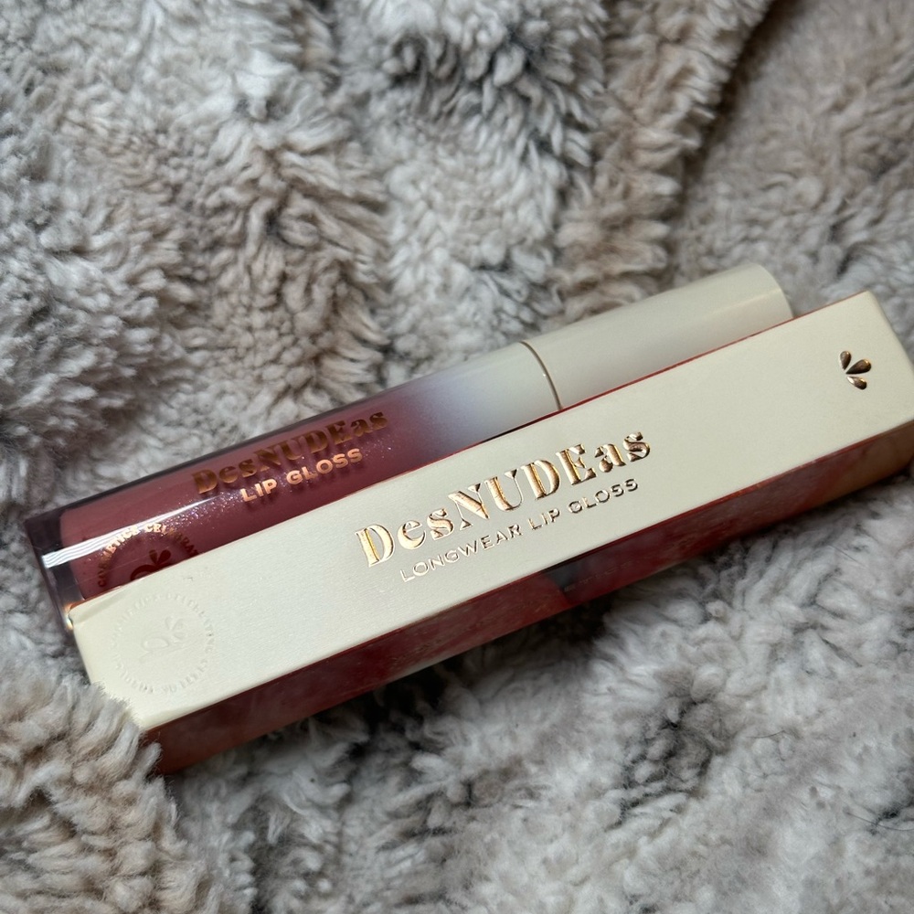LE Alamar Cosmetics DesNUDEas ‘Birthday Suit’ Gloss